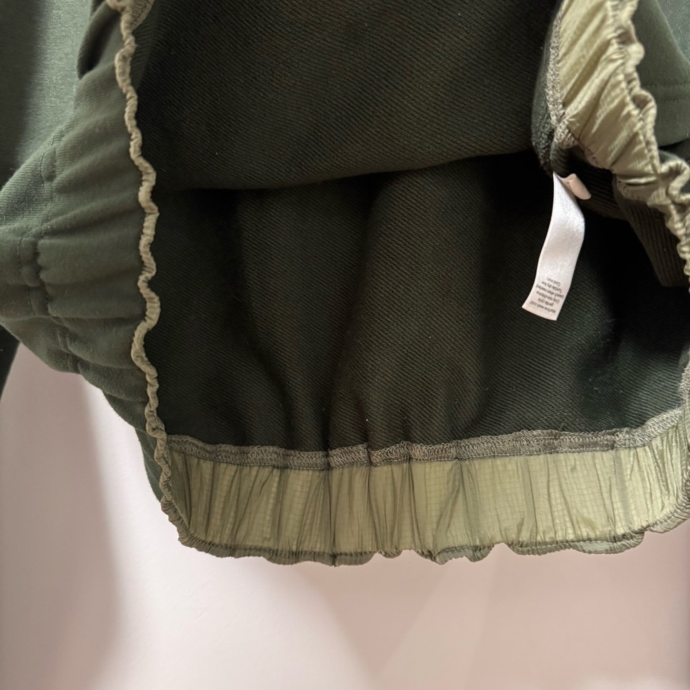 Athleta Ascend Warm Up Hoodie Sweatshirt Tuscan Olive Green Gorpcore Outdoor XS - Picture 7 of 9